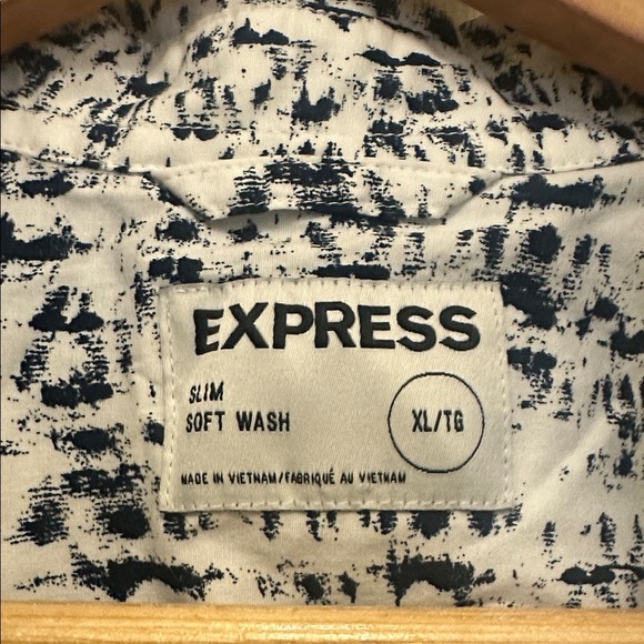 Express Navy and White Patterned Shirt - Picture 2 of 7